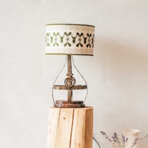 Lucane – Abat-jour brodé